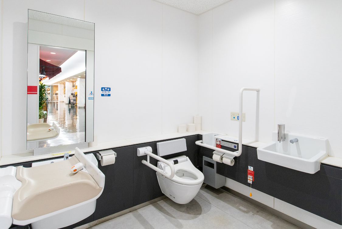 多目的トイレ